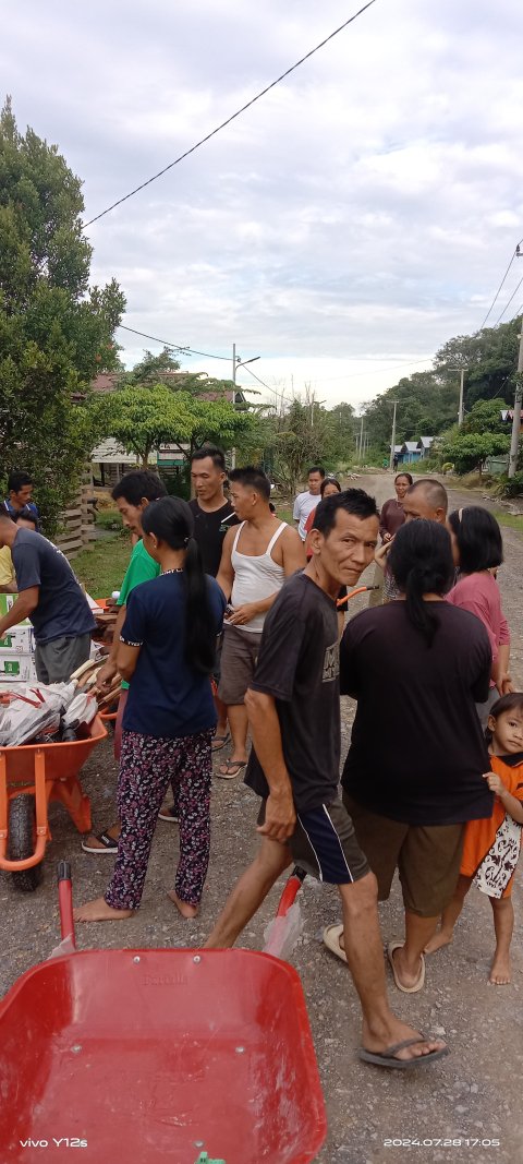 PEMBAGIAN ALAT TANI