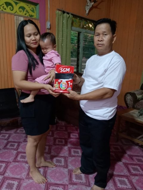 PEMBERIAN MAKAN TAMBAHAN DAN PENGECEKAN KESEHATAN 