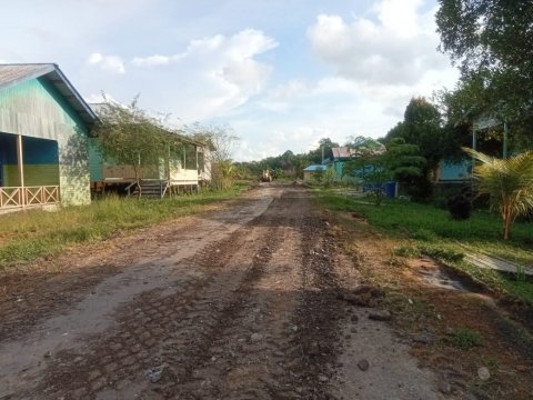 PENIMBUNAN JALAN LINGKUNGAN DESA