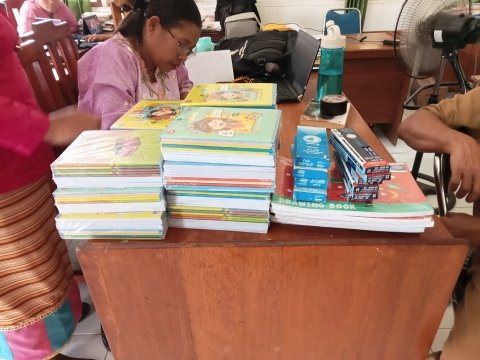 PENYERTAHAN BANTUAN ALAT SEKOLAH SD